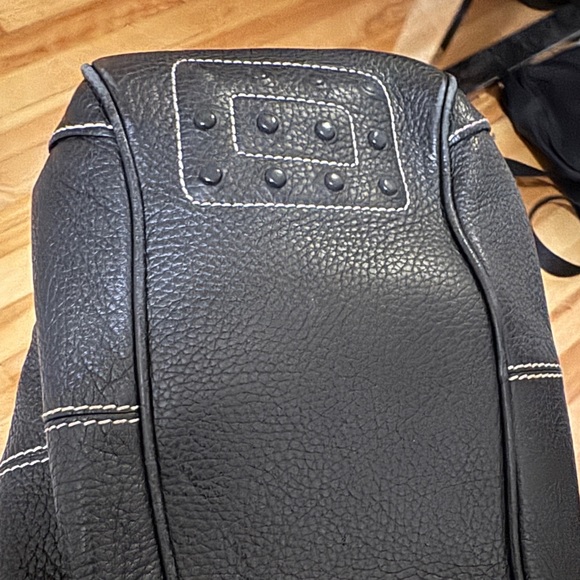 Black Leather Handbag - Picture 7 of 11